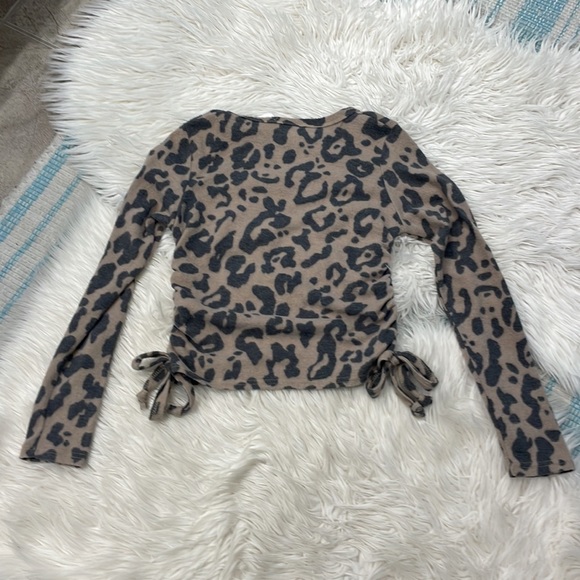 Womens livi by Olivia Rae shirt - Picture 7 of 7